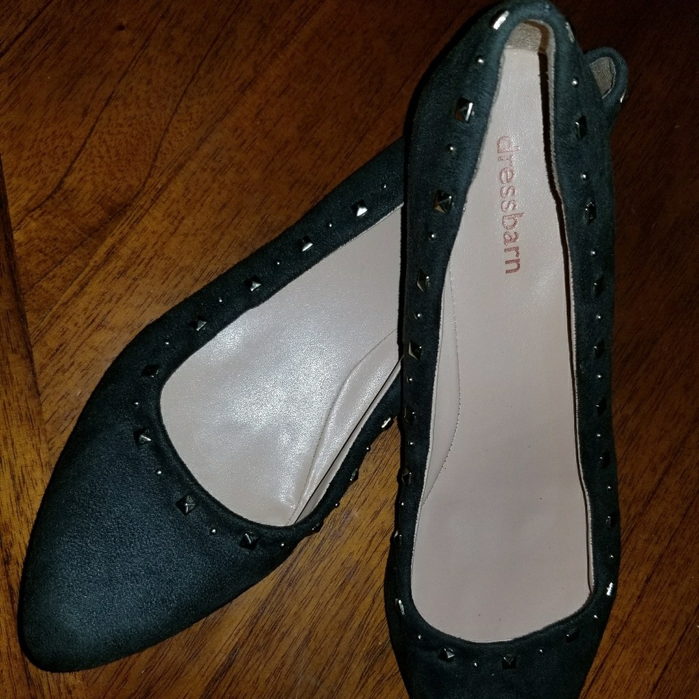 Dressbarn Green Studded Flats